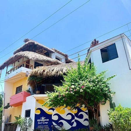 Хостел Experiencia Surf Camp Brisas de Zicatela Экстерьер фото