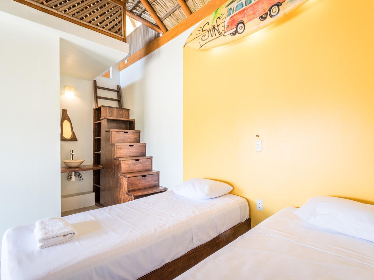 Хостел Experiencia Surf Camp Brisas de Zicatela Экстерьер фото
