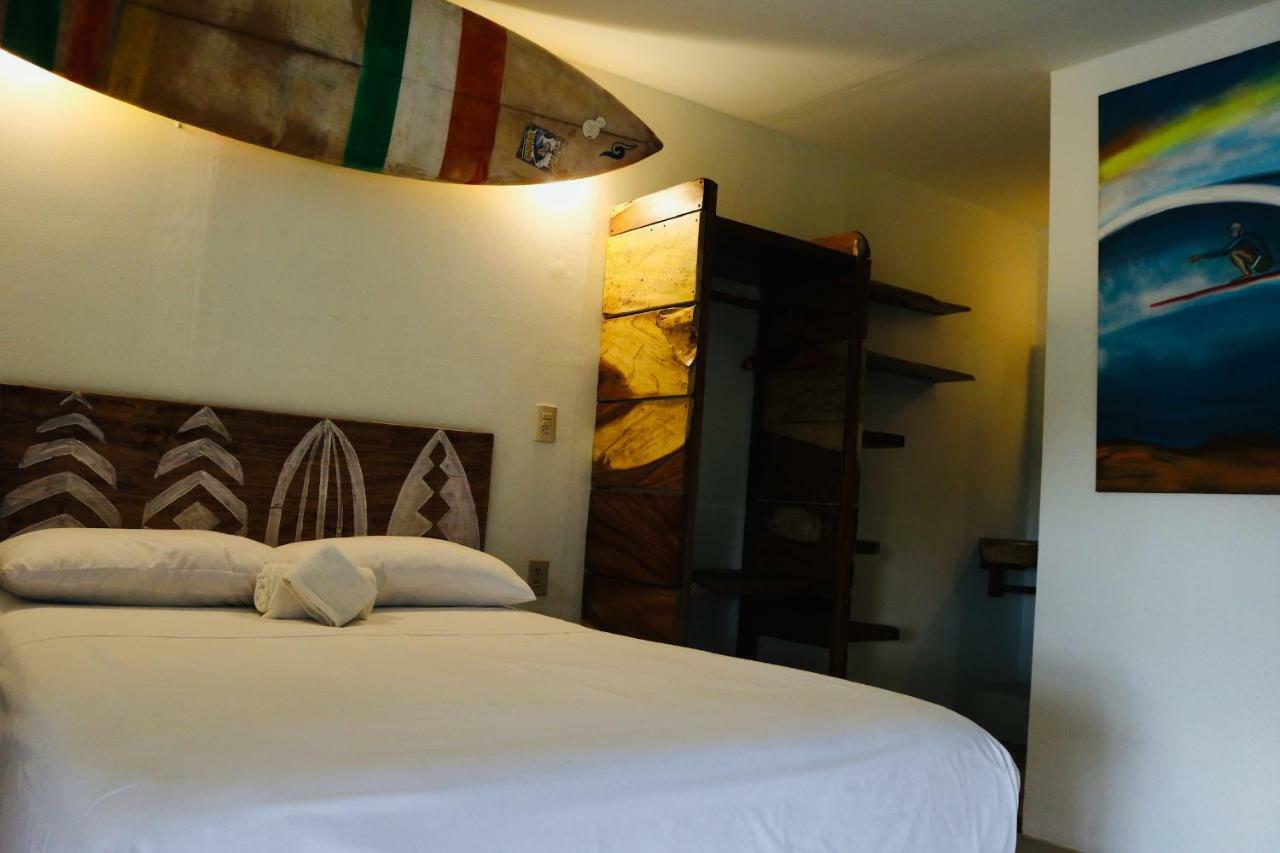 Хостел Experiencia Surf Camp Brisas de Zicatela Экстерьер фото